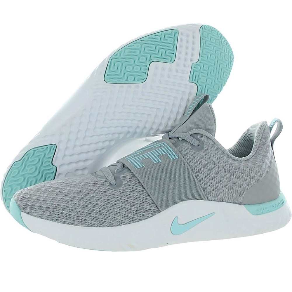 Nike women’s renew in season shoes TR 9 DC1869-001